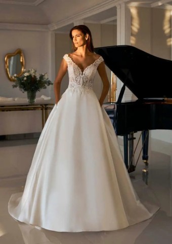 Pronovias Style #Charleston #0 thumbnail