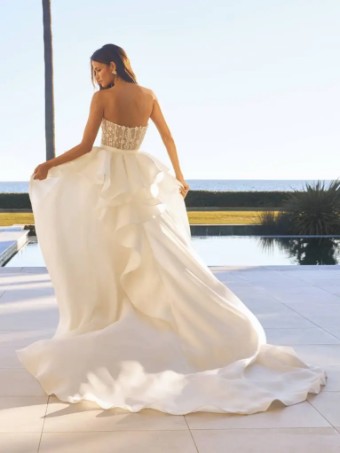 Pronovias Style #PHOEBE #1 thumbnail